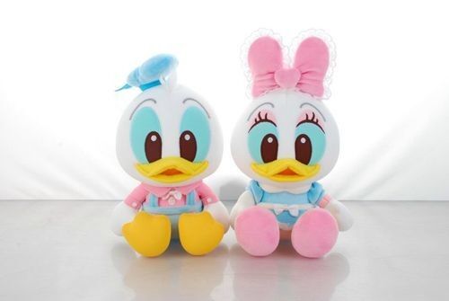 Πάπια και Daisy της Disney Donald με τα γεμισμένα η Disney παιχνίδια υλικού/Nanoparticles μορίων αφρού