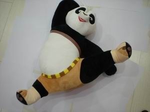 Το αρχικό λάκτισμα Kungfu Panda θέτει τα γεμισμένα παιχνίδια ζώα βελούδου κινούμενων σχεδίων